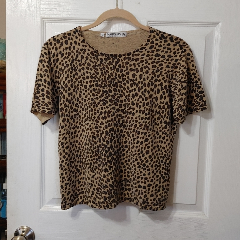 Leopard Print Short Sleeve Sweater